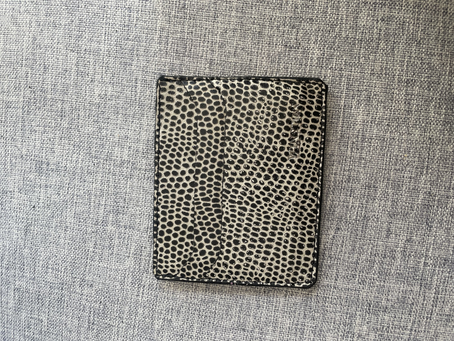 Cardholder: White and Black Spotted Print